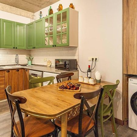 Veli Group Apartment Near White Bridge ° Кутаїсі Екстер'єр фото