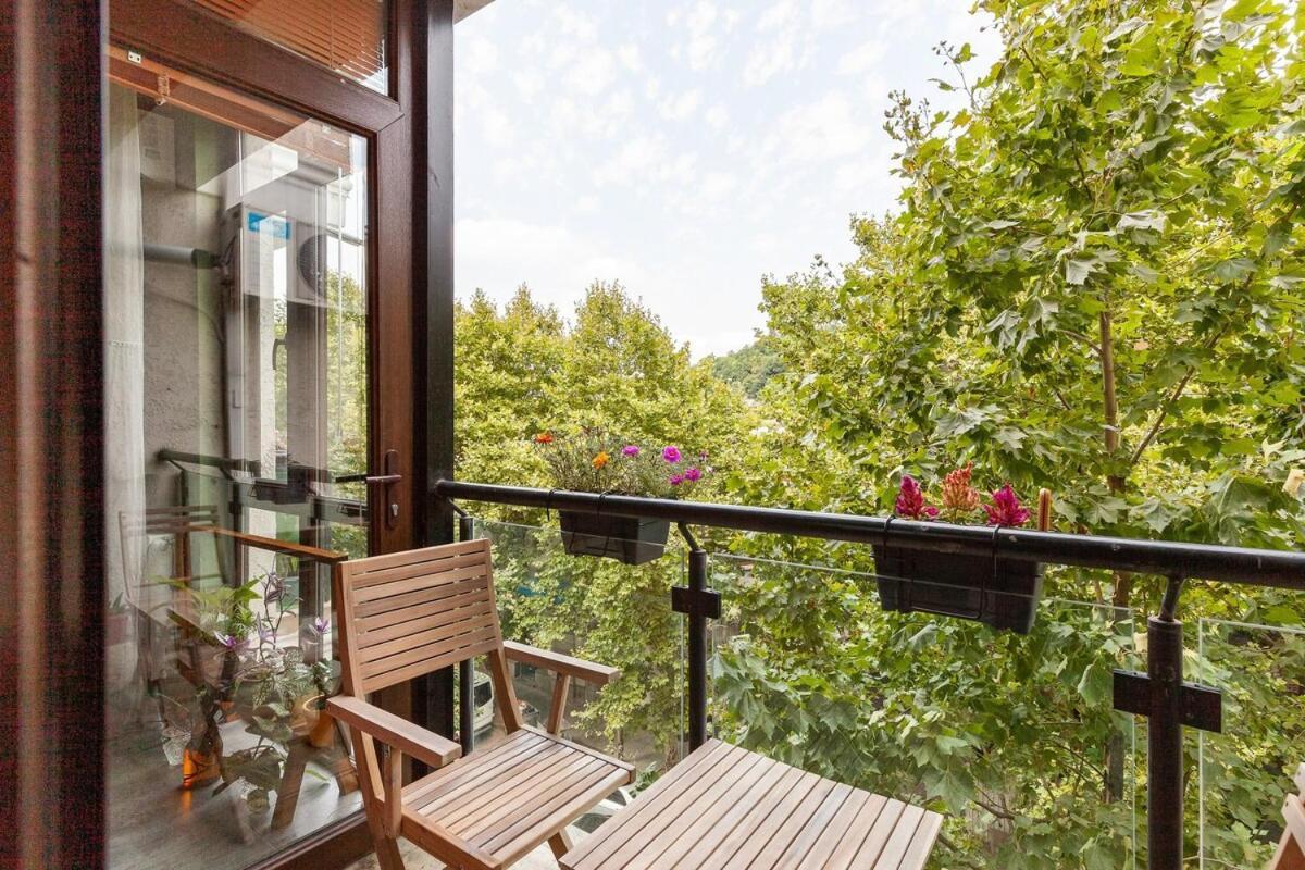Veli Group Apartment Near White Bridge ° Кутаїсі Екстер'єр фото